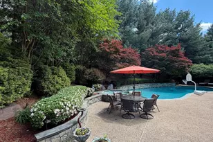 11514 Seneca Woods Ct, Great Falls, VA 22066 - Photo 9