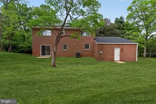 11523 Vale Rd, Oakton, VA 22124 - Photo 21