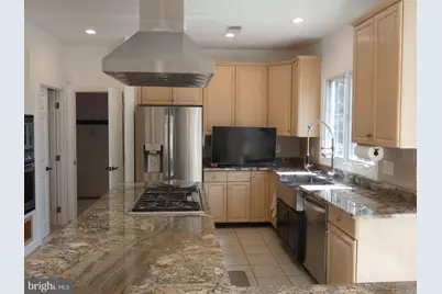 6422 Lake Meadow Drive, Burke, VA 22015 - Photo 7