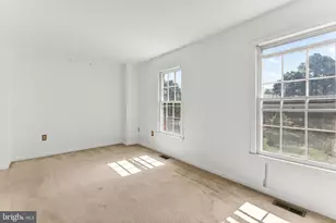 7403 Houndsbury Ct, Alexandria, VA 22315 - Photo 15