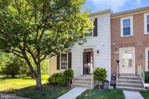 7403 Houndsbury Ct, Alexandria, VA 22315 - Photo 1