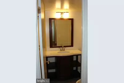 8360 Greensboro Drive #1006, McLean, VA 22102 - Photo 7
