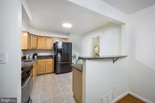 6211 Colmac Dr, Falls Church, VA 22044 - Photo 21