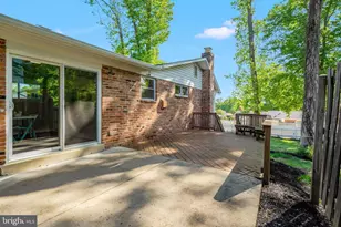 8909 Victoria Rd, Springfield, VA 22151 - Photo 39