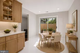 5693 Summer Oak Way, Burke, VA 22015 - Photo 13