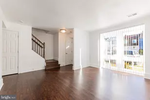1024 Queens Ct, Herndon, VA 20170 - Photo 5