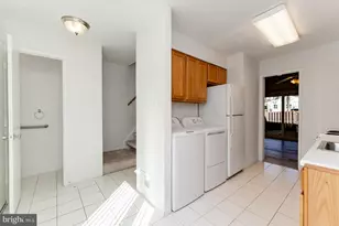 12174 Sanibel Ct, Reston, VA 20191 - Photo 9