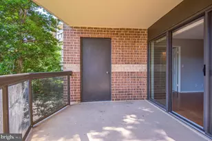 8370 Greensboro Dr, McLean, VA 22102 - Photo 27