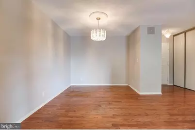 8370 Greensboro Drive #211, McLean, VA 22102 - Photo 9