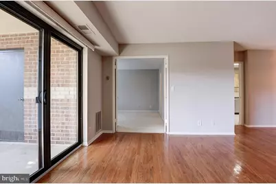 8370 Greensboro Drive #211, McLean, VA 22102 - Photo 7
