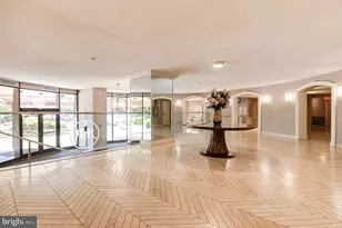 8370 Greensboro Dr, McLean, VA 22102 - Photo 3