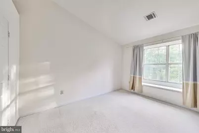 2408 Simpkins Farm Drive, Herndon, VA 20171 - Photo 25