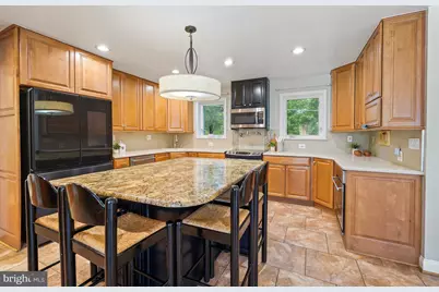 6036 Armstrong Court, Alexandria, VA 22315 - Photo 9