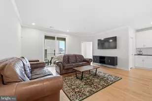 14421 Beckett Glen Cir, Chantilly, VA 20151 - Photo 13