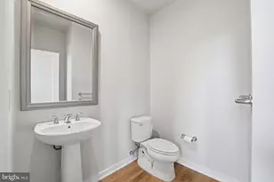 14421 Beckett Glen Cir, Chantilly, VA 20151 - Photo 11