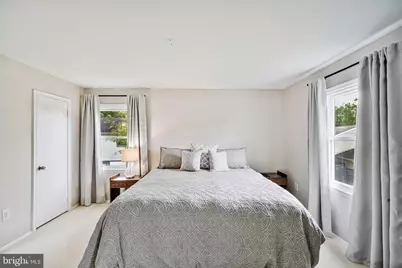 12029 Cheviot Drive, Herndon, VA 20170 - Photo 19