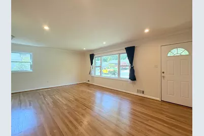 100 James Drive SW, Vienna, VA 22180 - Photo 3