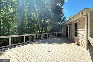 100 James Dr SW, Vienna, VA 22180 - Photo 11