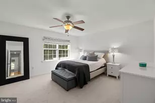 10901 Fox Sparrow Ct, Fairfax, VA 22032 - Photo 17