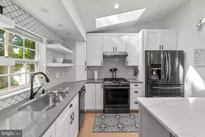 10901 Fox Sparrow Court, Fairfax, VA 22032 - Photo 9