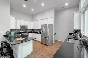 4228 Trumbo Ct, Fairfax, VA 22033 - Photo 11