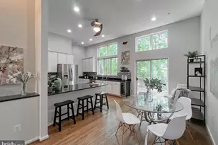 4228 Trumbo Ct, Fairfax, VA 22033 - Photo 9