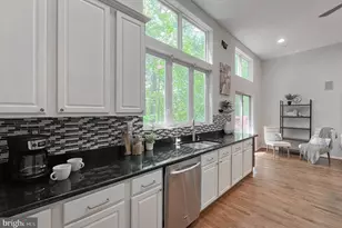 4228 Trumbo Ct, Fairfax, VA 22033 - Photo 13