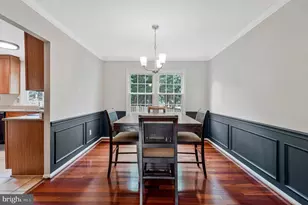 1603 Hiddenbrook Dr, Herndon, VA 20170 - Photo 17
