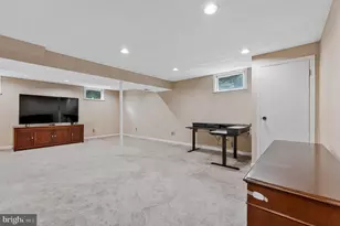 1603 Hiddenbrook Dr, Herndon, VA 20170 - Photo 39