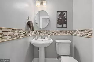 5276 Winter View Dr, Alexandria, VA 22312 - Photo 19