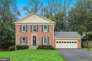 9597 Burnt Oak Dr, Fairfax Station, VA 22039 - Photo 1