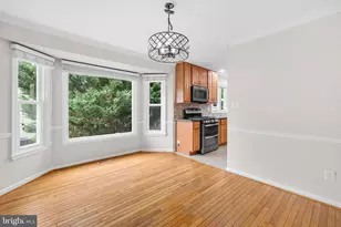 9597 Burnt Oak Dr, Fairfax Station, VA 22039 - Photo 9
