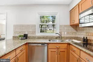 4407 Manor Hall Ln, Fairfax, VA 22033 - Photo 15