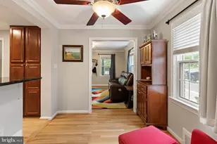 5834 Edgehill Dr, Alexandria, VA 22303 - Photo 13