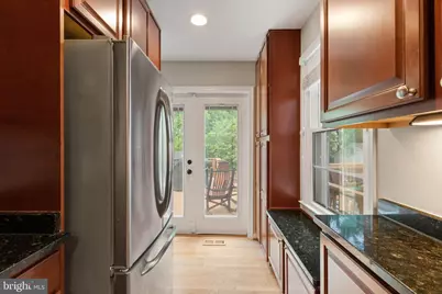 5834 Edgehill Drive, Alexandria, VA 22303 - Photo 19