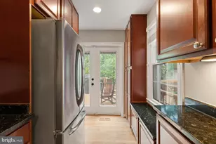 5834 Edgehill Dr, Alexandria, VA 22303 - Photo 19