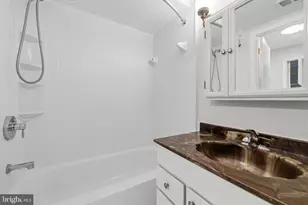 5817 Rexford Dr, Springfield, VA 22152 - Photo 15