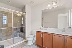 9653 Pullman Pl, Fairfax, VA 22031 - Photo 17
