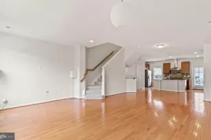 9653 Pullman Pl, Fairfax, VA 22031 - Photo 9