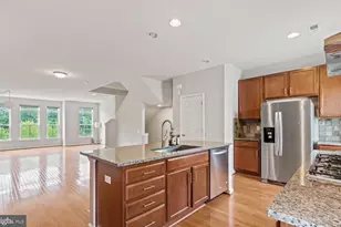 9653 Pullman Pl, Fairfax, VA 22031 - Photo 5