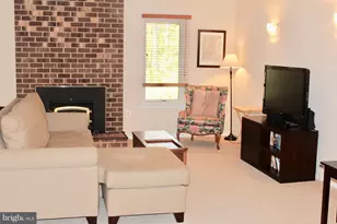 1118 Challedon Rd, Great Falls, VA 22066 - Photo 19