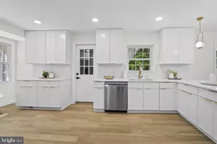 5219 Holden St, Fairfax, VA 22032 - Photo 15