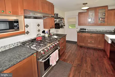 8303 Brixton Street, Springfield, VA 22152 - Photo 5
