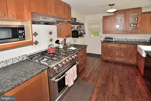 8303 Brixton St, Springfield, VA 22152 - Photo 5