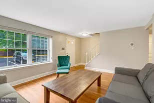 8254 Burning Forest Ct, Springfield, VA 22153 - Photo 11