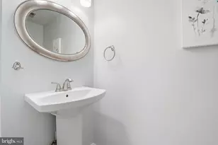 2961 Ellenwood Dr, Fairfax, VA 22031 - Photo 11