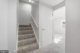 2961 Ellenwood Dr, Fairfax, VA 22031 - Photo 17