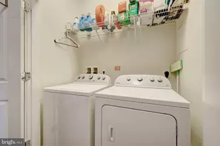 2907 Bleeker St, Fairfax, VA 22031 - Photo 25