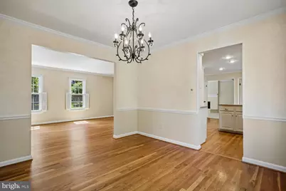 5303 Dunleigh Court, Burke, VA 22015 - Photo 9