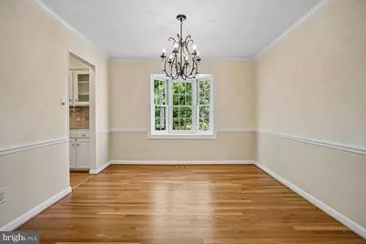 5303 Dunleigh Court, Burke, VA 22015 - Photo 7
